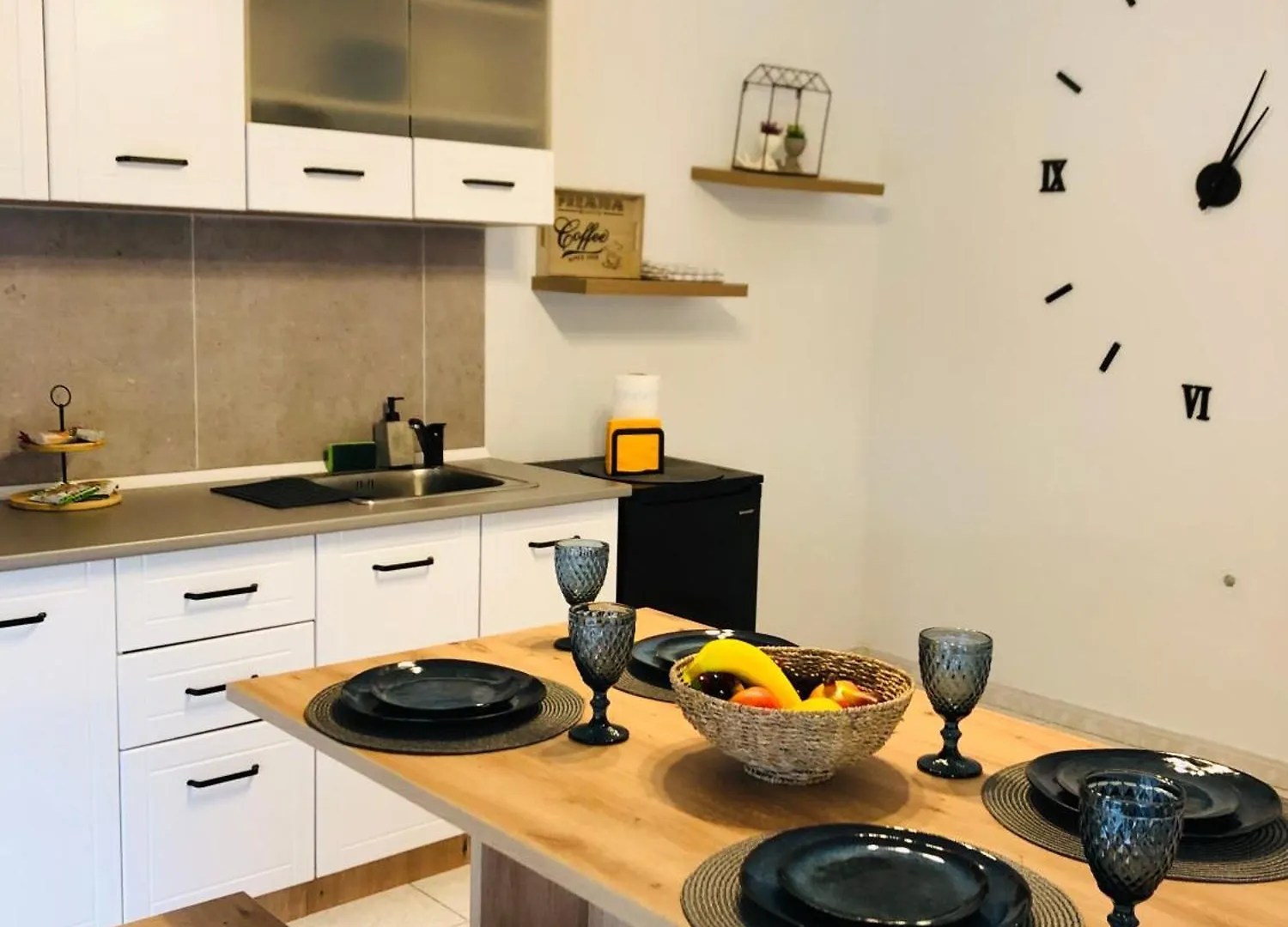 Ikies A&A Suites & Villas Νέα Μουδανιά