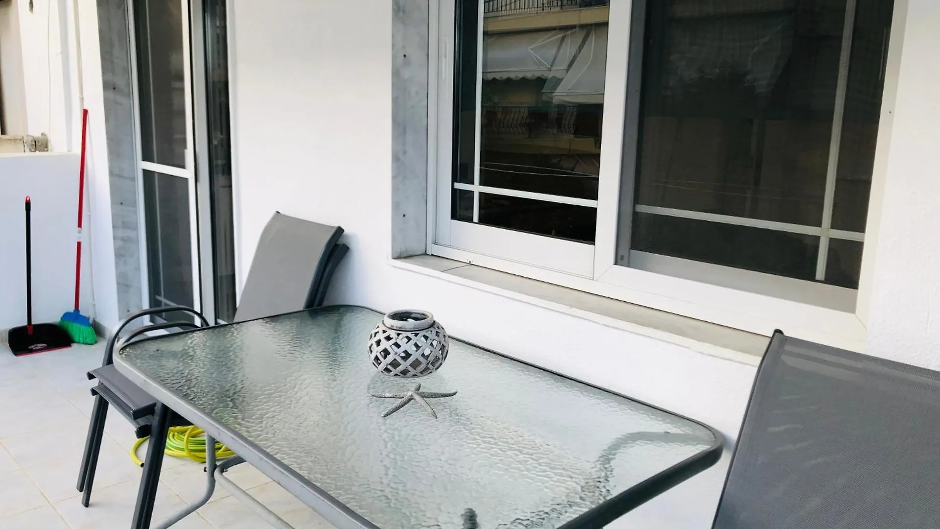 Ikies A&A Suites & Villas Νέα Μουδανιά 0*,